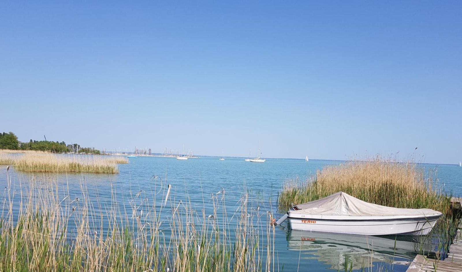 Coastline Balaton Apartment Alsóörs Eksteriør billede